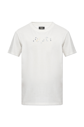 Camiseta con logo bordado