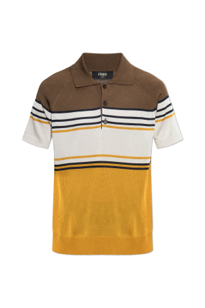 Polo con logo bordado