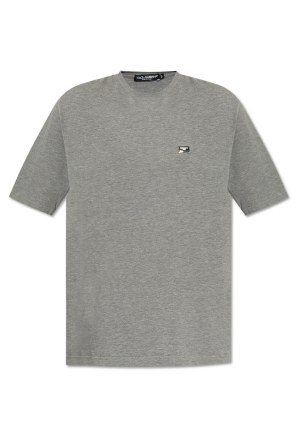 Camiseta con aplicación de logo