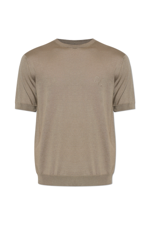 Camiseta con logo bordado
