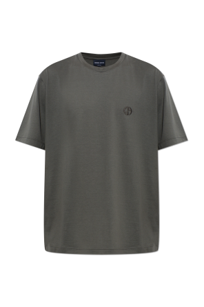 Camiseta con logo bordado
