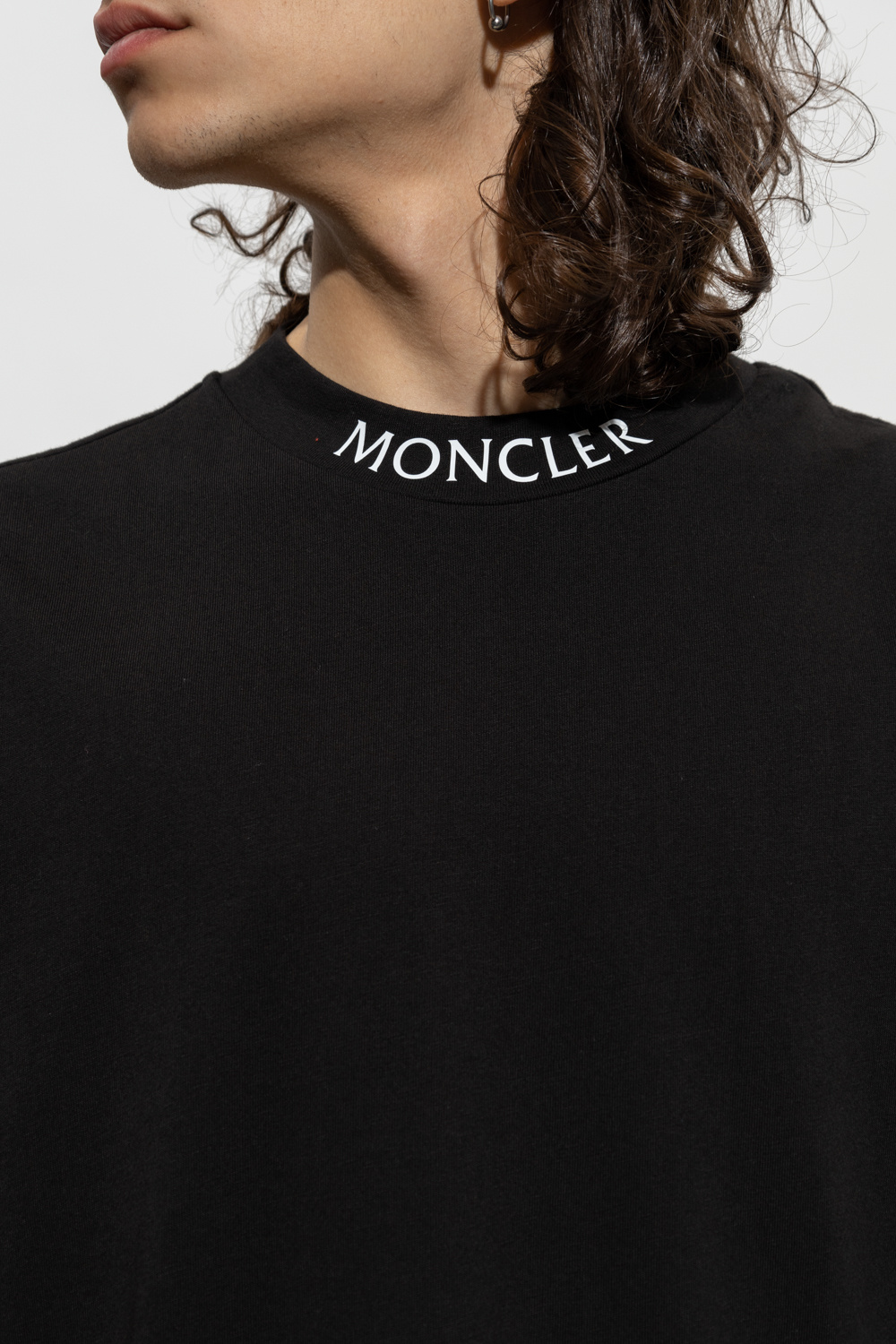 Moncler T-shirt crew with logo