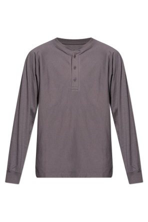 T-shirt with buttons