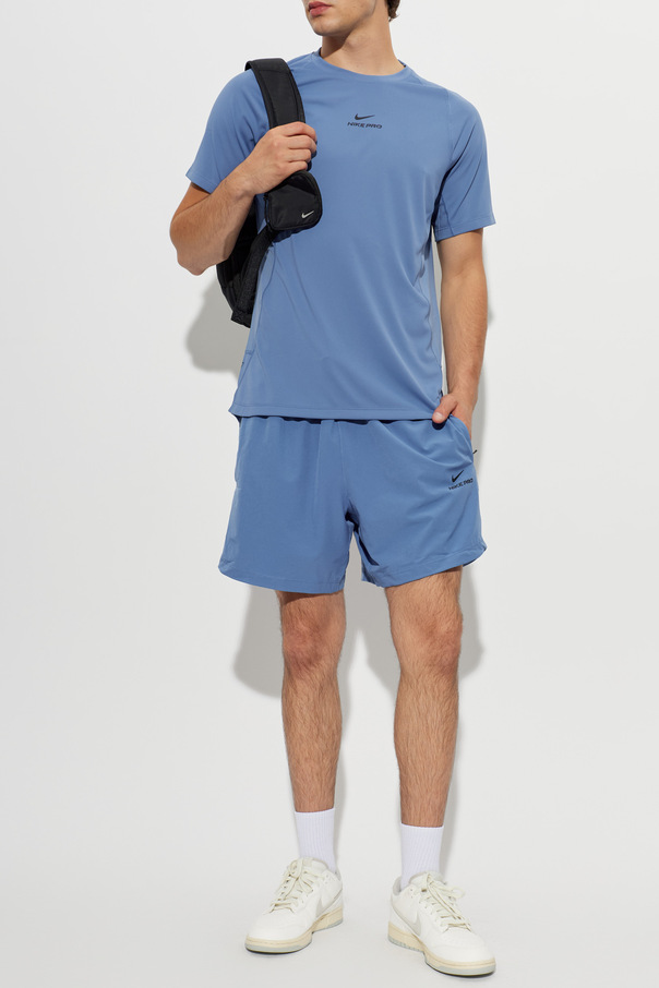 T-shirt with logo od Nike