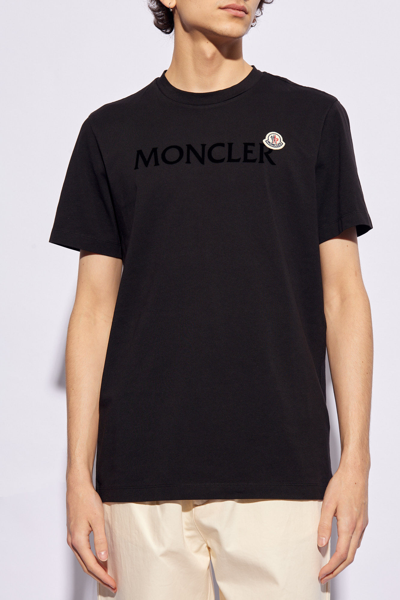 Moncler Definition T-shirt avec écusson en caoutchouc