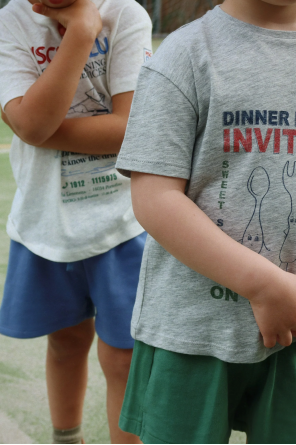 Konges Sløjd Camiseta ‘Famo’