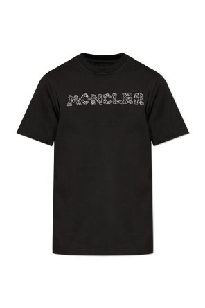 Camiseta con logo bordado