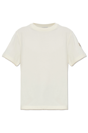 Camiseta con acabado decorativo