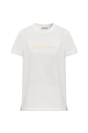 Camiseta con logo bordado