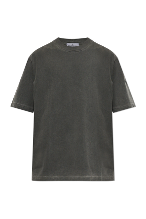 Camiseta con logo bordado