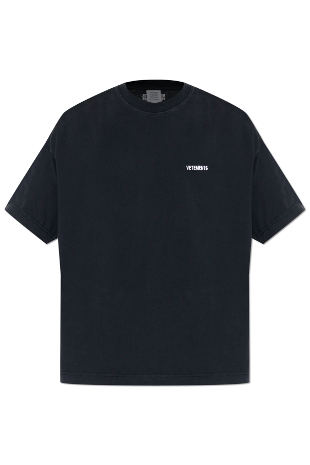 T-shirt with embroidered logo od VETEMENTS