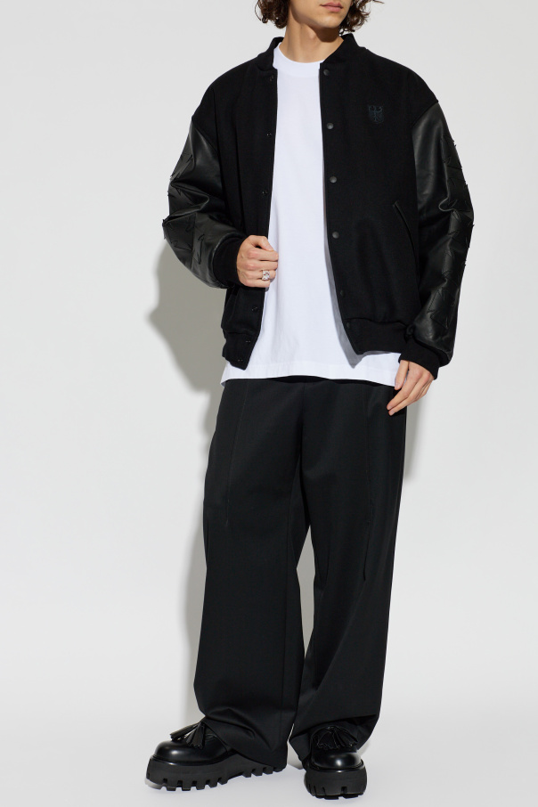 VETEMENTS T-Shirt mit aufgesticktem Logo