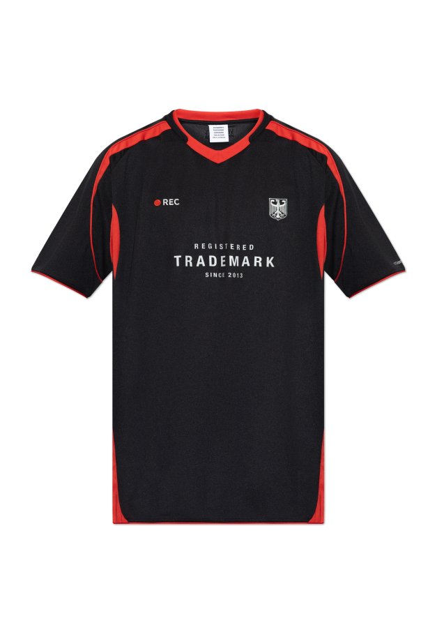 T-shirt with print od VETEMENTS