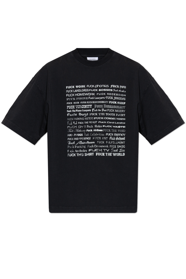 T-shirt with print od VETEMENTS