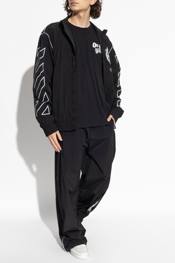 Off-White T-Shirt mit Logo