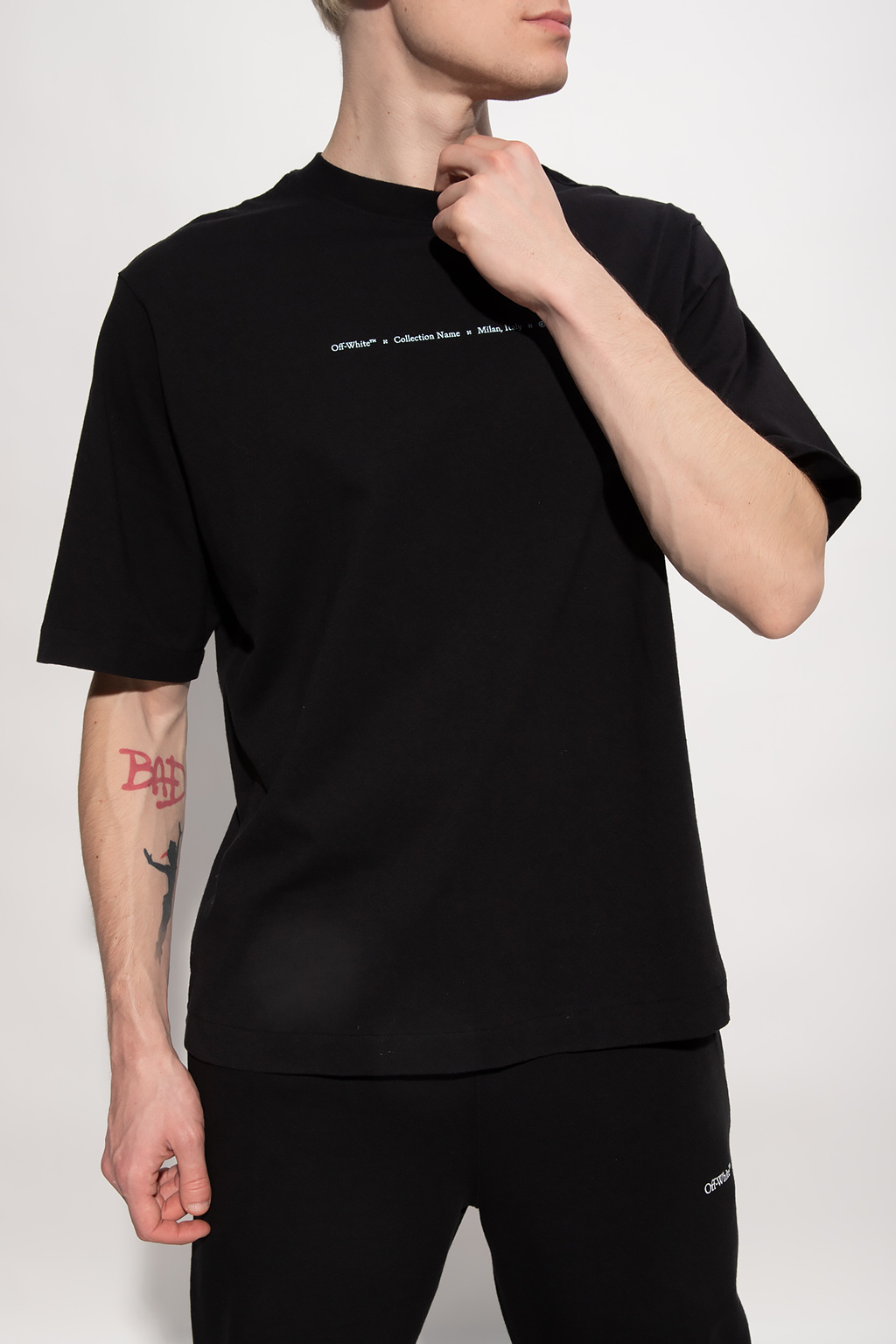 Off-White T-shirt with logo