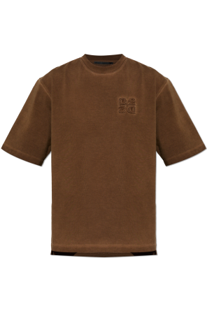 Camiseta con logo en relieve