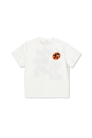 Camiseta con parche en la parte delantera