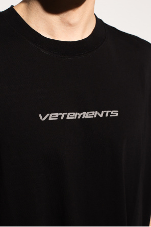 VETEMENTS Logo T-shirt