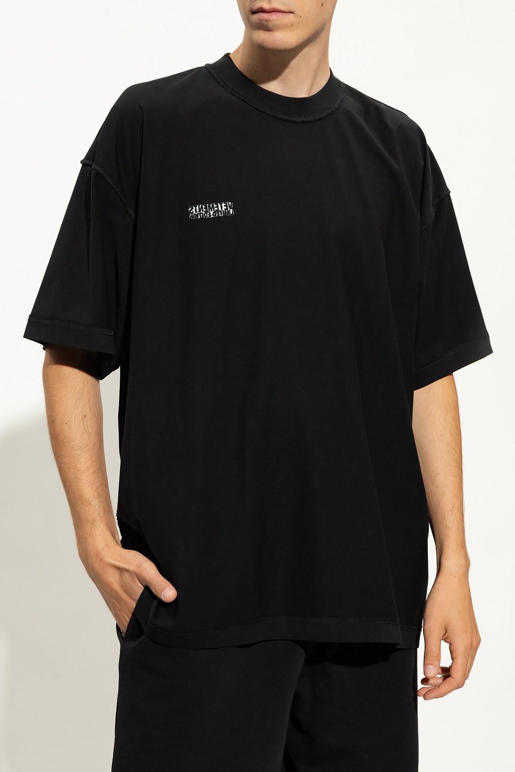 VETEMENTS T-shirt with inside-out effect