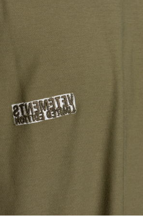 VETEMENTS Logo T-shirt