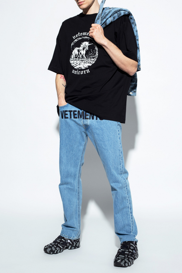 VETEMENTS T-shirt typu ‘oversize’