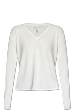 V-neck top od Discover our guide to exclusive gifts that will impress every demanding fashion lover 