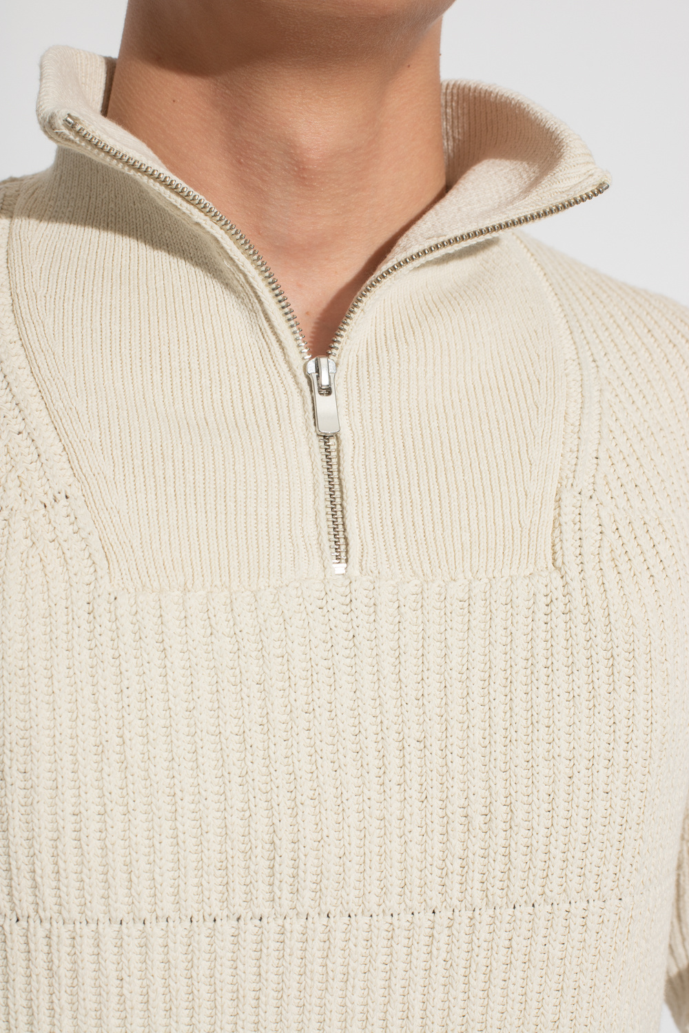 Jacquemus ‘Doce’ sweater with standing collar