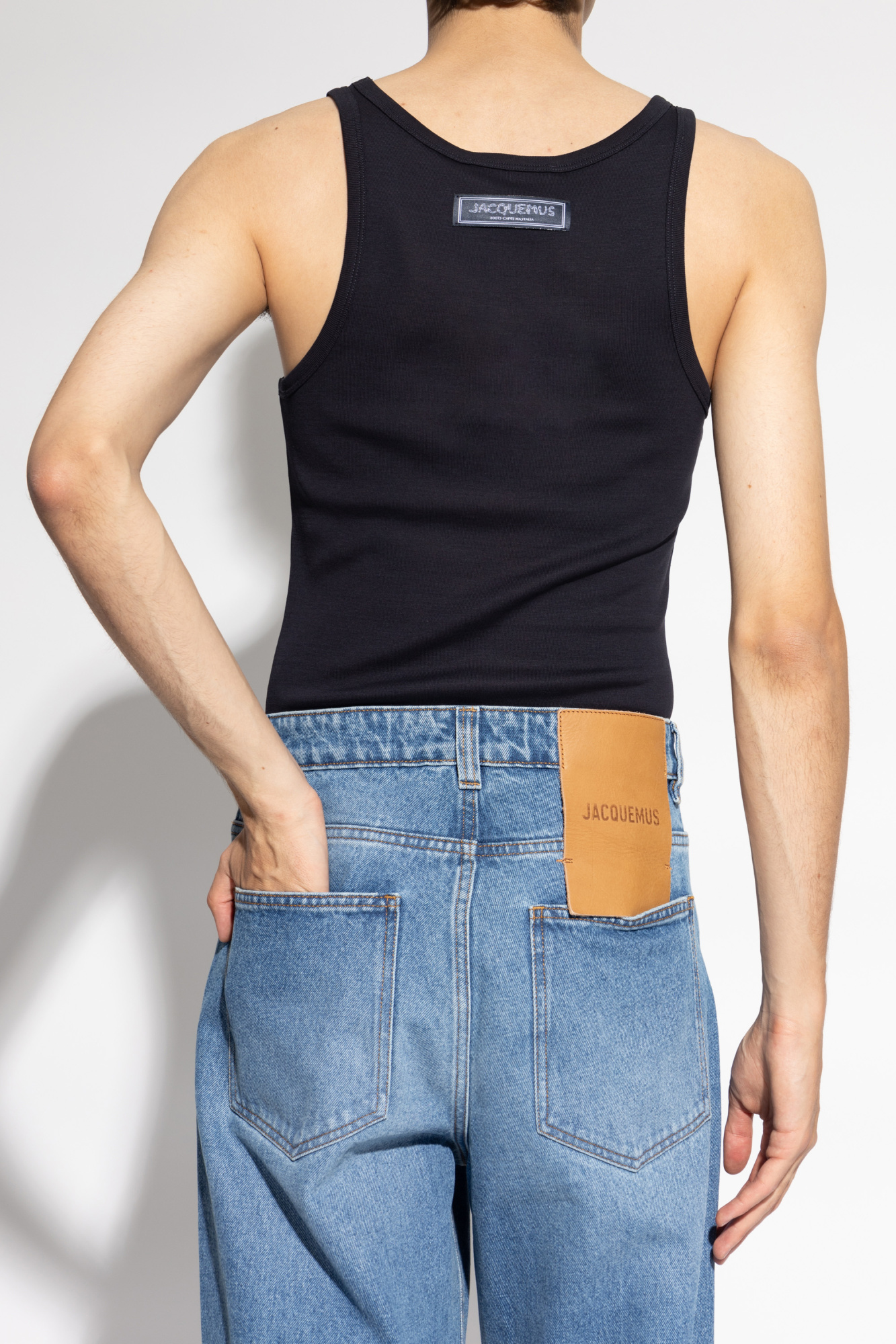 Jacquemus Sleeveless T-shirt