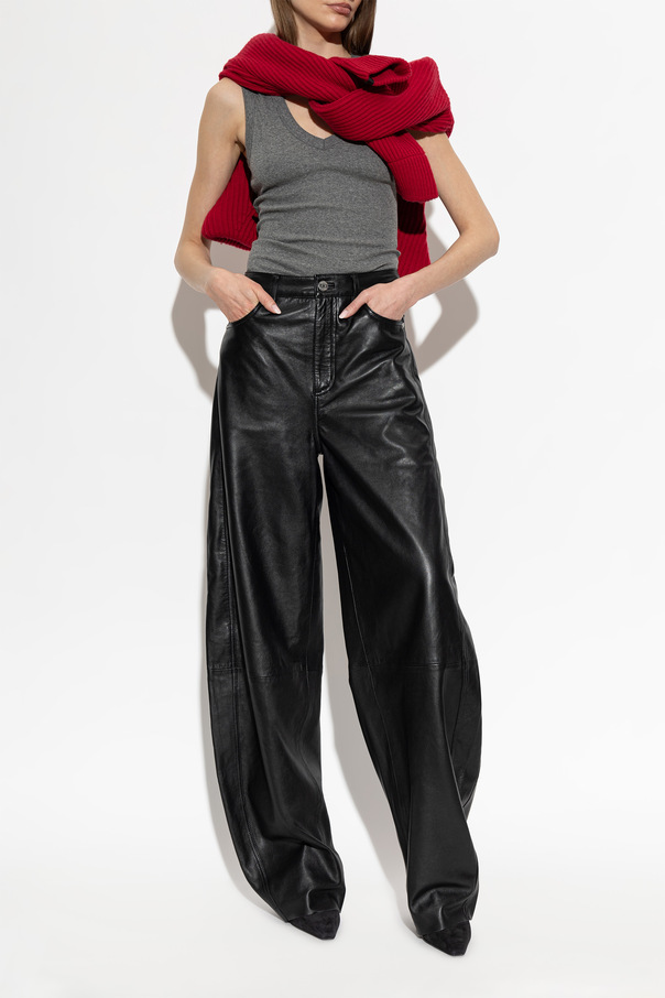 Modström Top ‘Igormd’ with V-neck