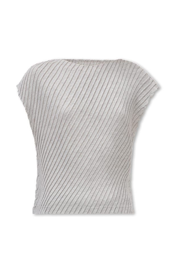 Pleated top od Issey Miyake