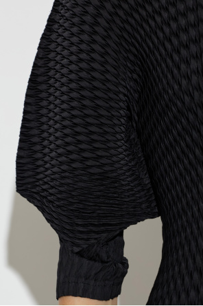 Issey Miyake Top plisado con mangas cortas