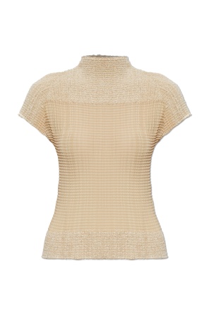 Pleated top