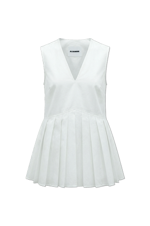 Sleeveless top with sweetheart neckline