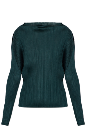 Pleated top with long sleeves