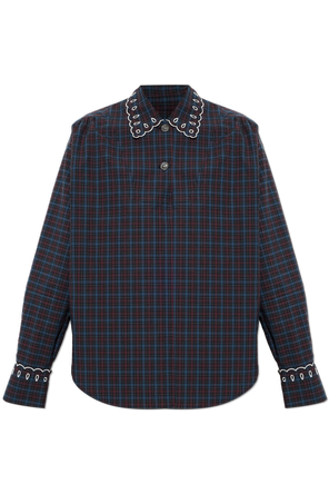 Blusa con acabado decorativo