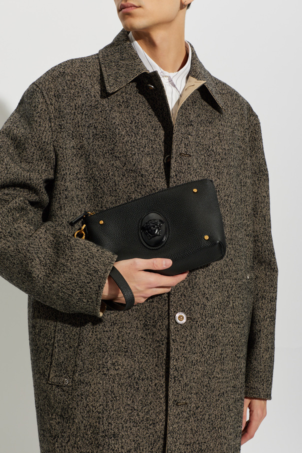Versace Clutch ‘Lou’ com cabeça de ‘Medusa’ cosida