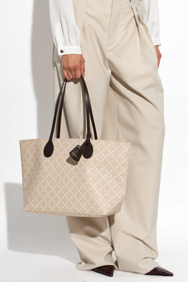 By Malene Birger Mala "Abigail"