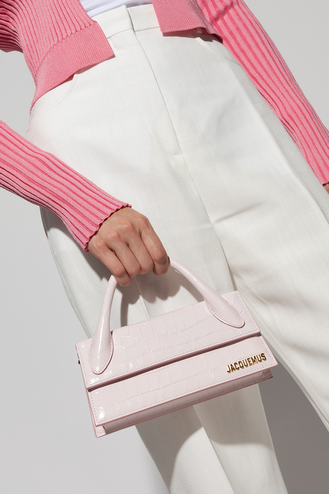 Le Chiquito Long Croc Effect Shoulder Bag in Pink - Jacquemus
