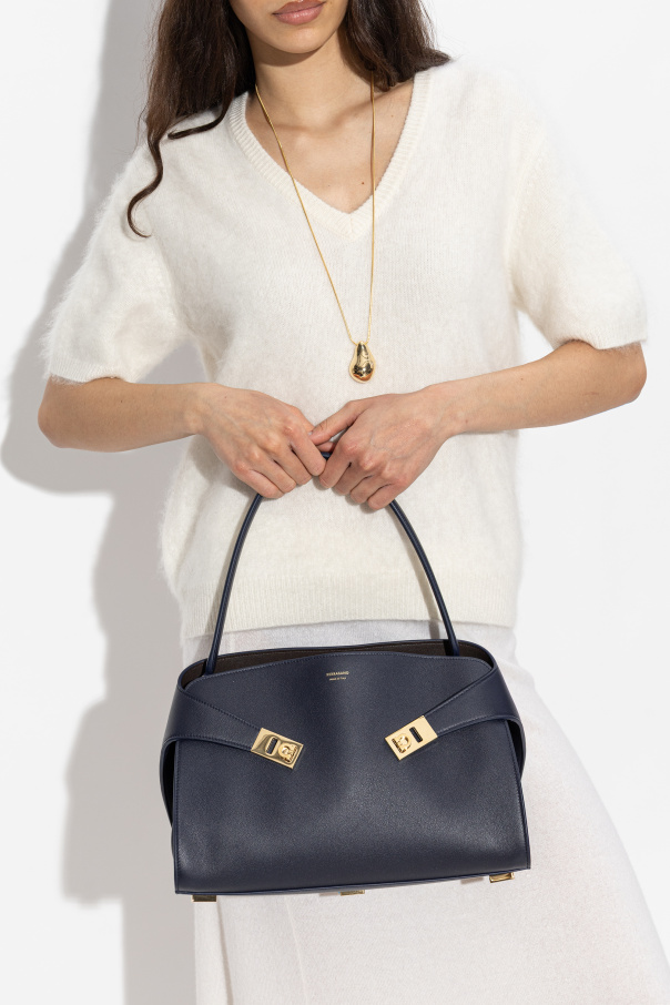 FERRAGAMO Bolso de mano "Hug Small"