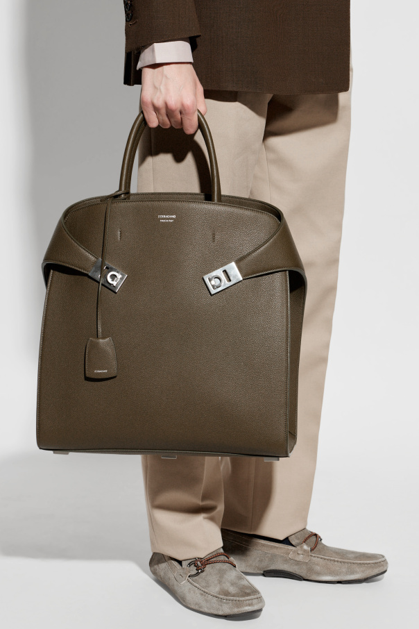 FERRAGAMO Bolso de mano de cuero "Hug"