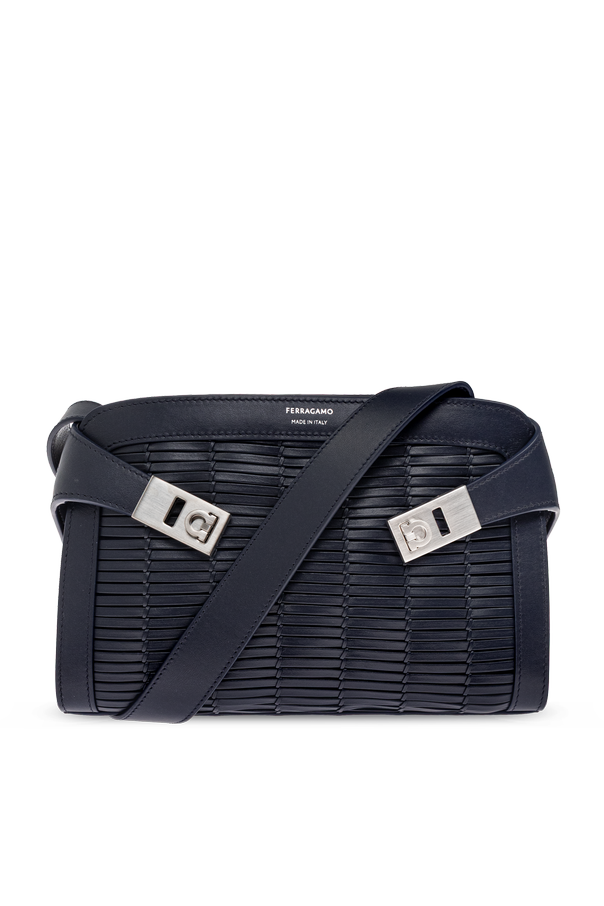 ‘Hug’ Bag od FERRAGAMO
