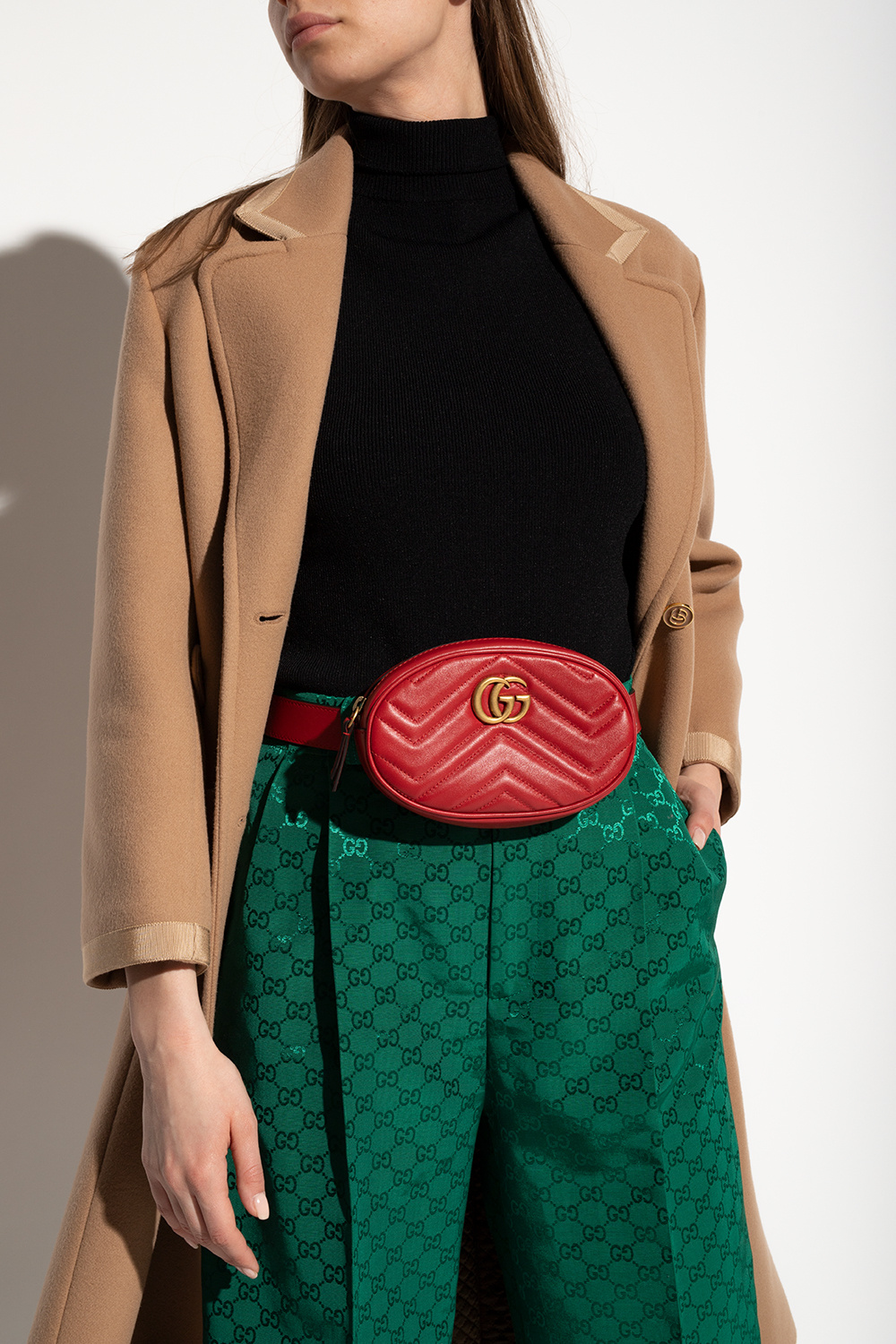 Rhyton Gucci logo leather sneaker | Women's Bags | IetpShops | Gucci 'GG  Marmont' belt bag