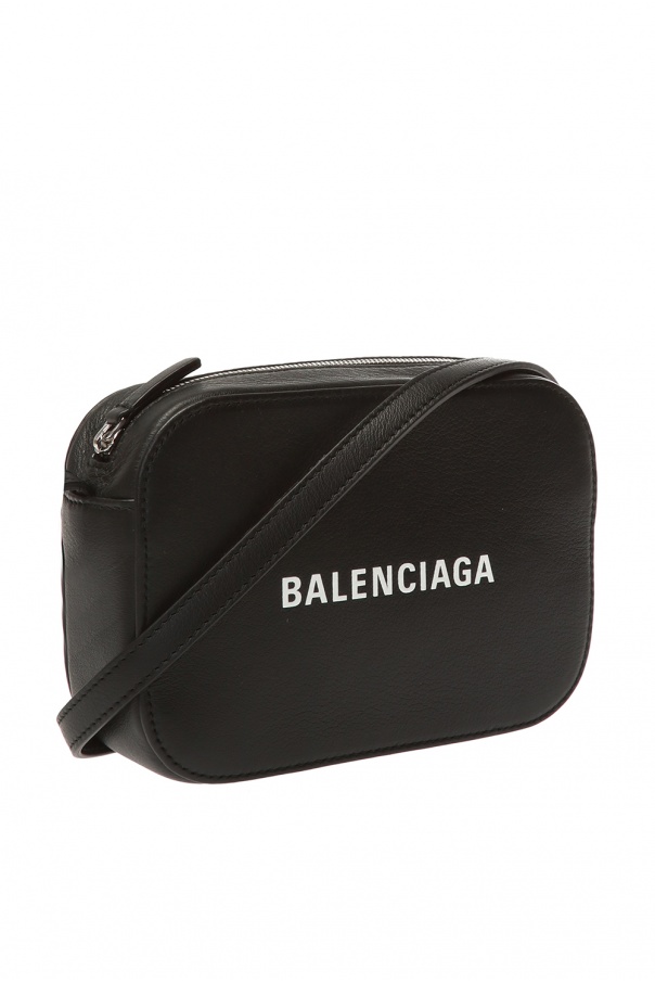 balenciaga everyday shoulder bag