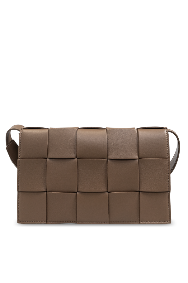 Shoulder bag ‘Cassette’ od Bottega Veneta