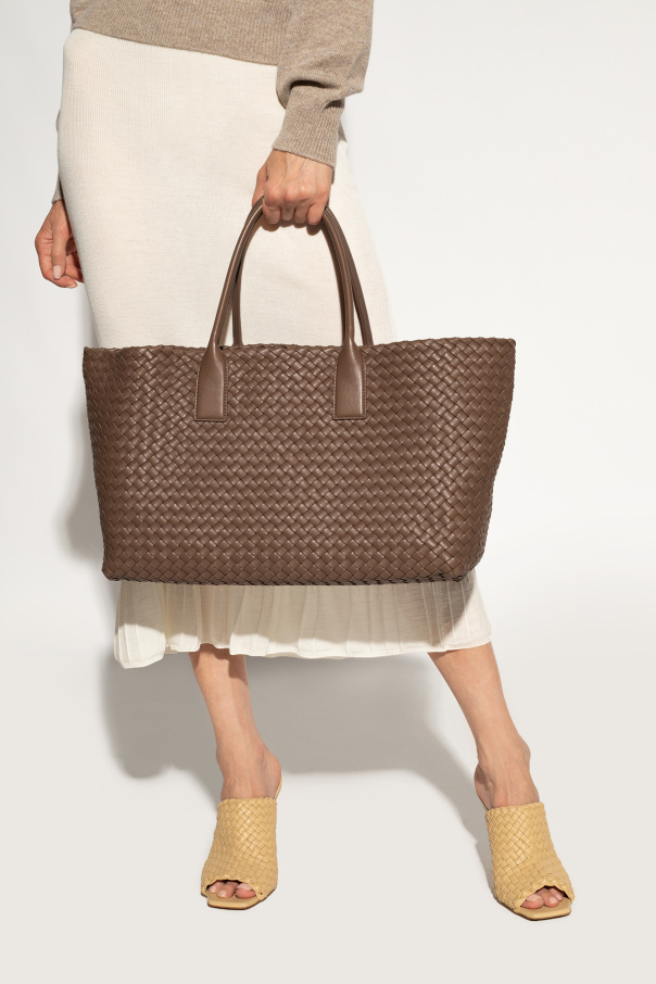 Bottega Veneta ‘Cabat Medium’ shopper bag