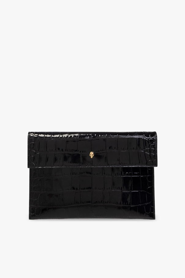 ‘Envelope’ leather clutch od Alexander McQueen