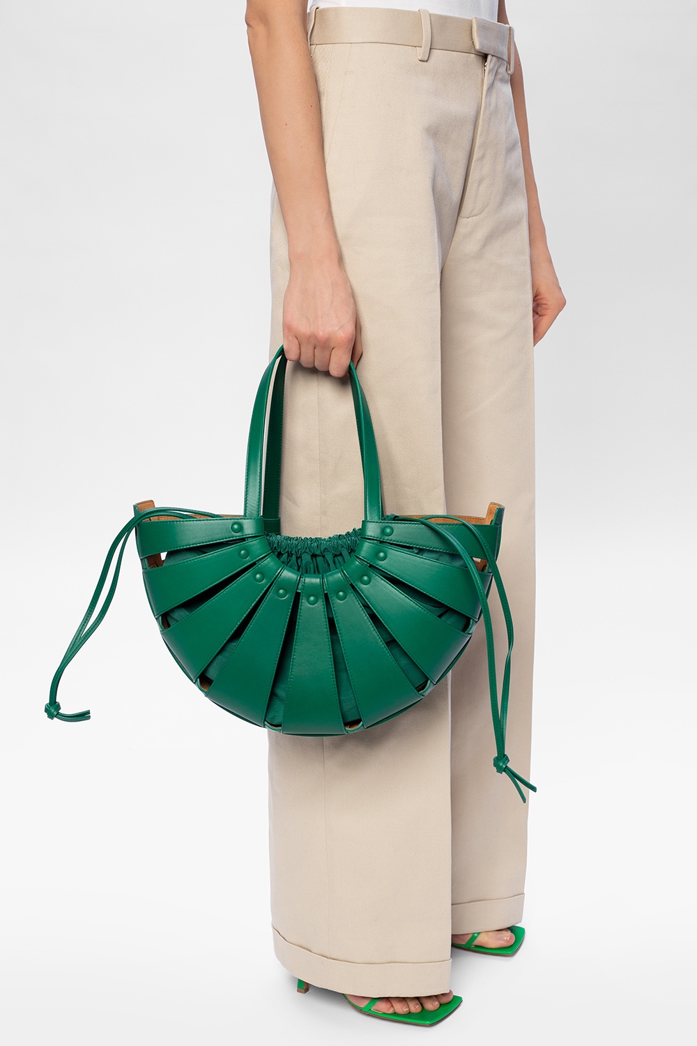 Bottega Veneta ‘The Shell’ hand bag