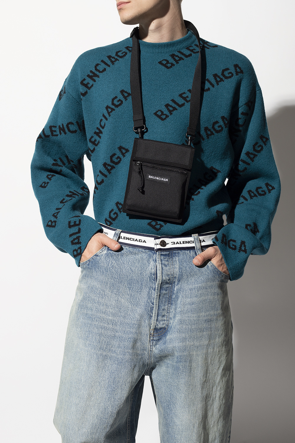 Balenciaga ‘Explorer’ shoulder 1990s bag