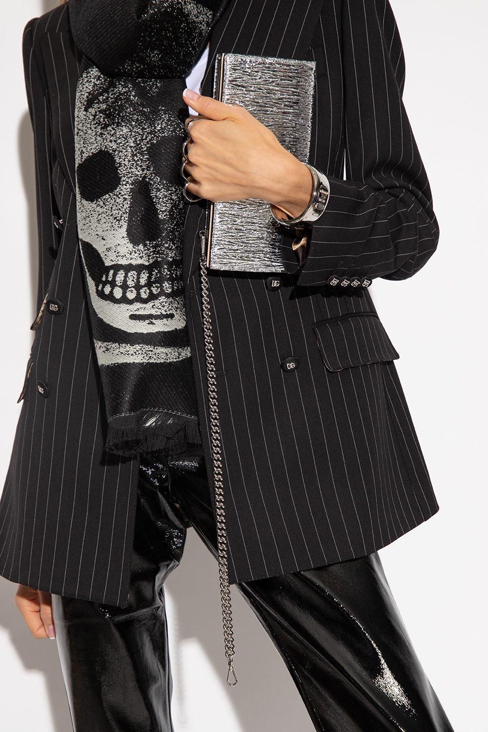 Alexander McQueen ‘Four Ring‘ Cardigan on chain